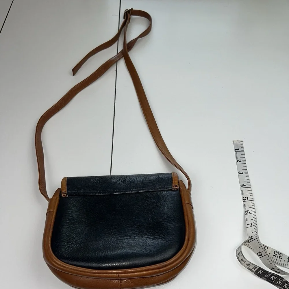 Volare Group Black and Brown Leather Snap Close Crossbody Purse